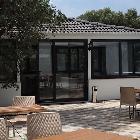 Хостел Deniz Измир